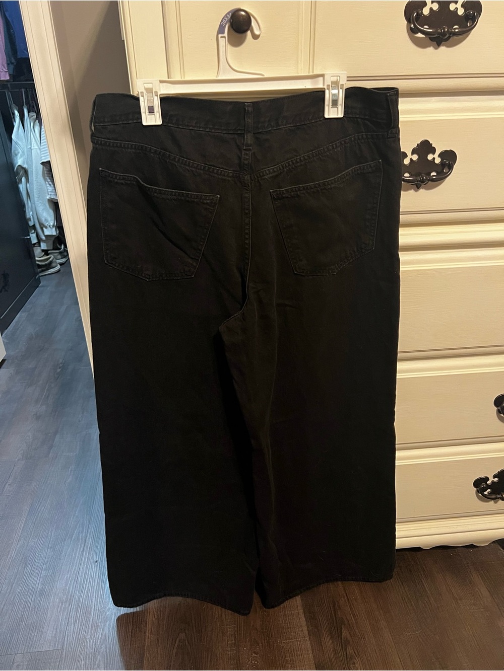 Universal Thread Wide-Leg Jeans - Picture 4 of 4